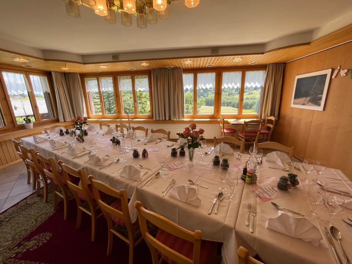 Hotel Restaurant Gommerhof Reckingen Esterno foto